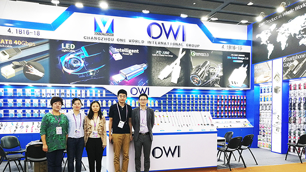 OWI Booth Colleague Photo Oct 2019 - 副本.jpg