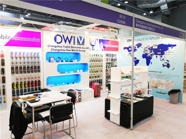 OWI HK ME BOOTH PHOTO-4.jpg